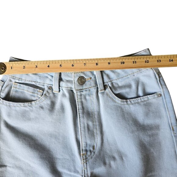 Refuge 90's High Rise Vintage Wide Jeans. Size 1 - Picture 4 of 9